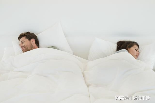 中年夫妻分床睡,女人能坚持多久?三个中年女人说了心里话
