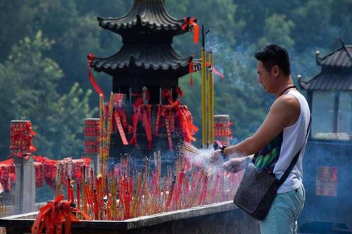 烧香拜佛要谨记4大不最好别太随意小心祈福变触霉头